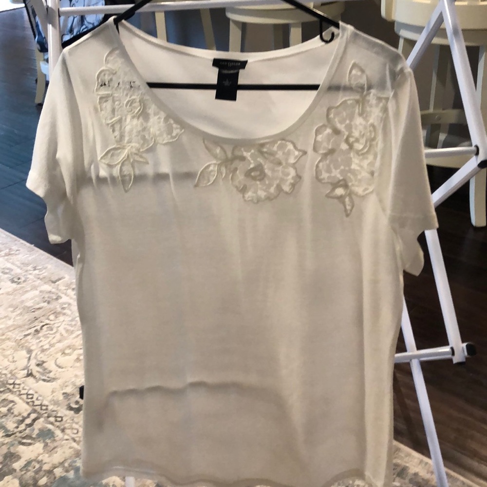 Ladies clothing